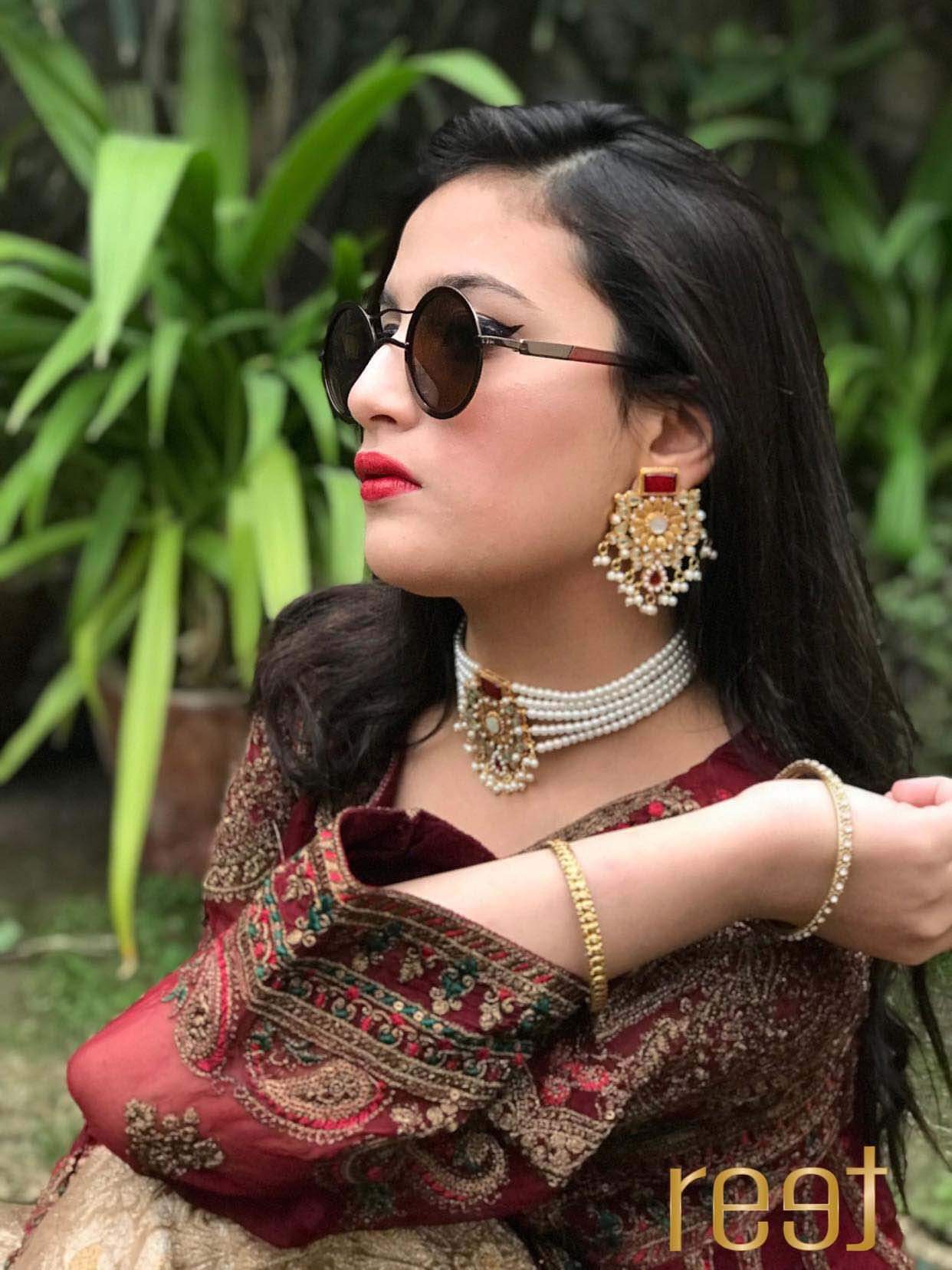 Garnet Choker & Earrings