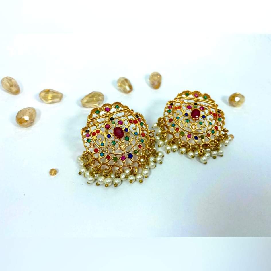 Nauratan Chokar and Earrings