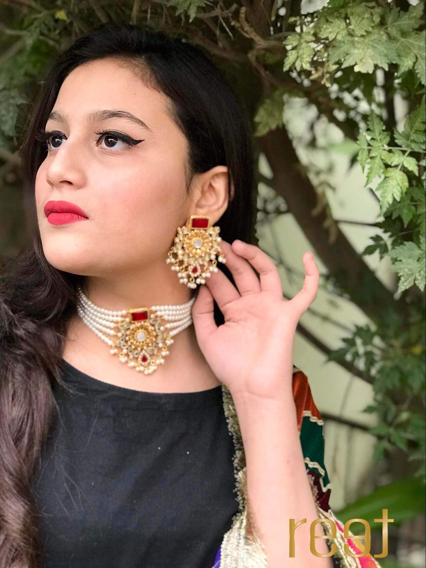 Garnet Choker & Earrings